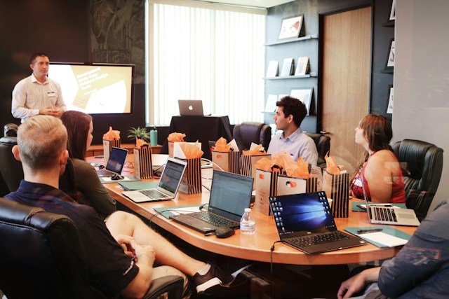 Unified ecommerce marketing strategy across channels